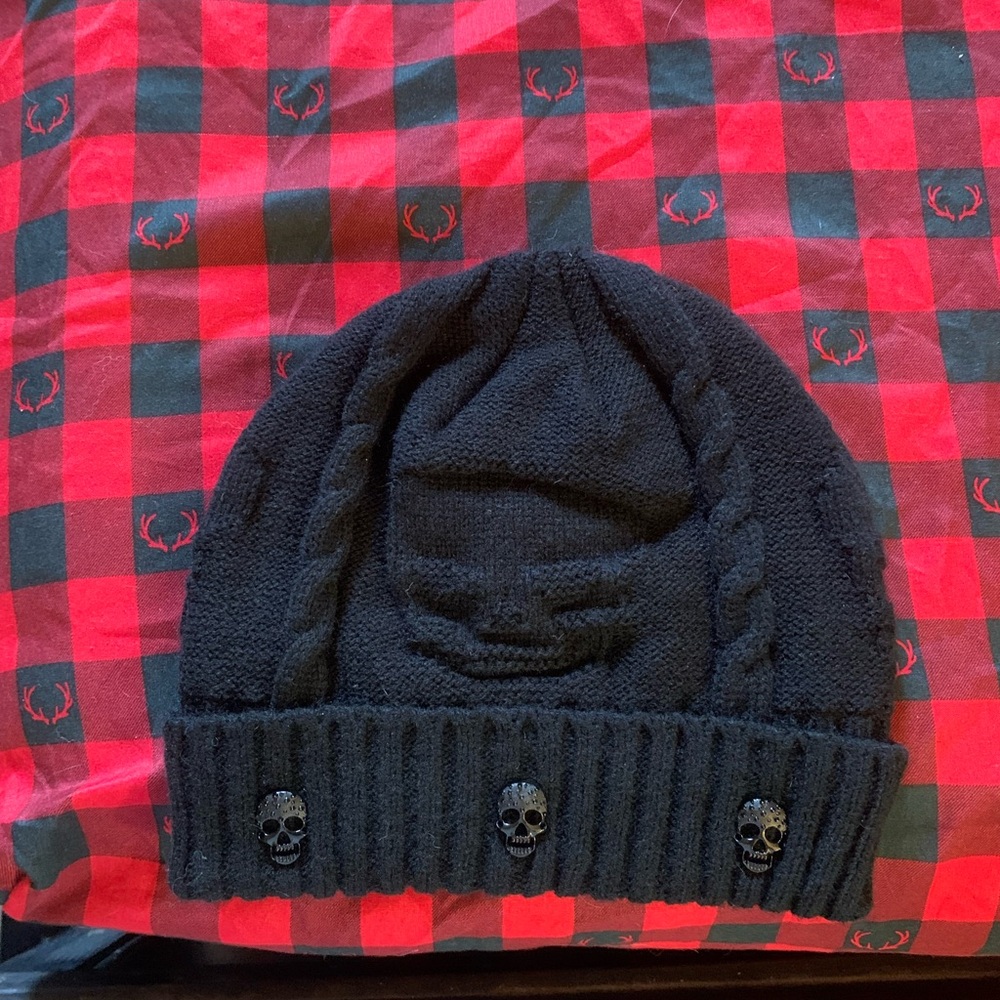 Black Skull Beanie